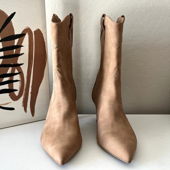 DV Dolce Vita Andres Tan Faux Leather Heeled Western Booties Size 9 - Picture 2 of 8